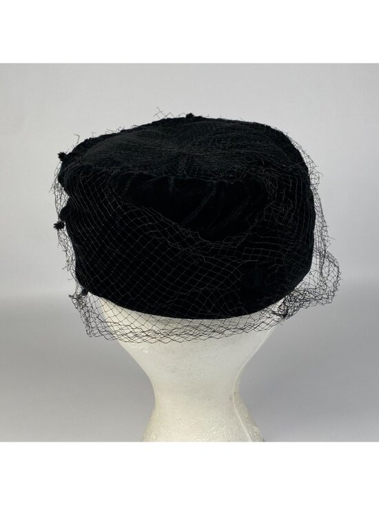 Vintage Black Velvet Pillbox Hat Face Veil with Dot Accents Union Label main image 7